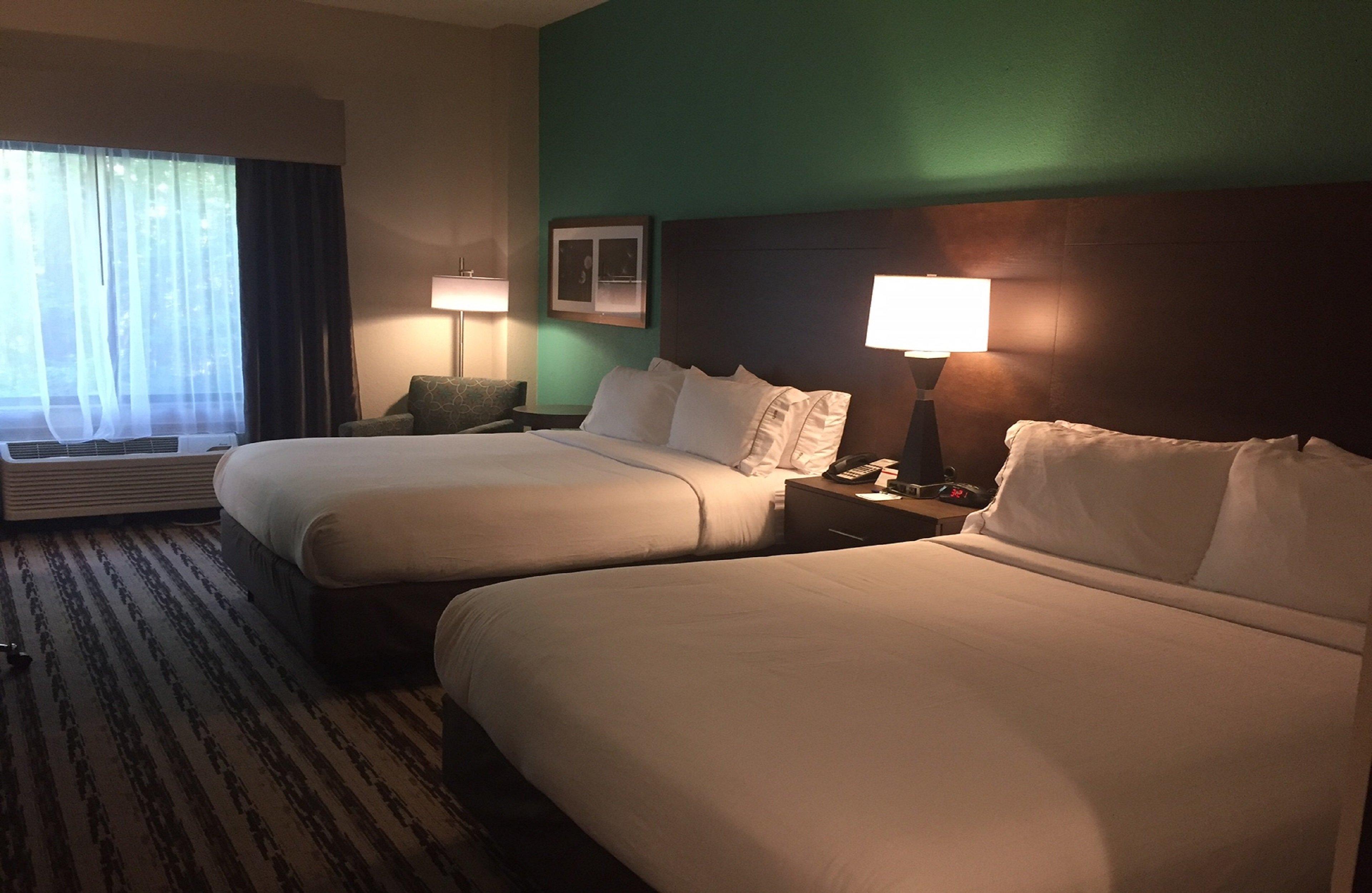 Holiday Inn Express Мадисън Екстериор снимка