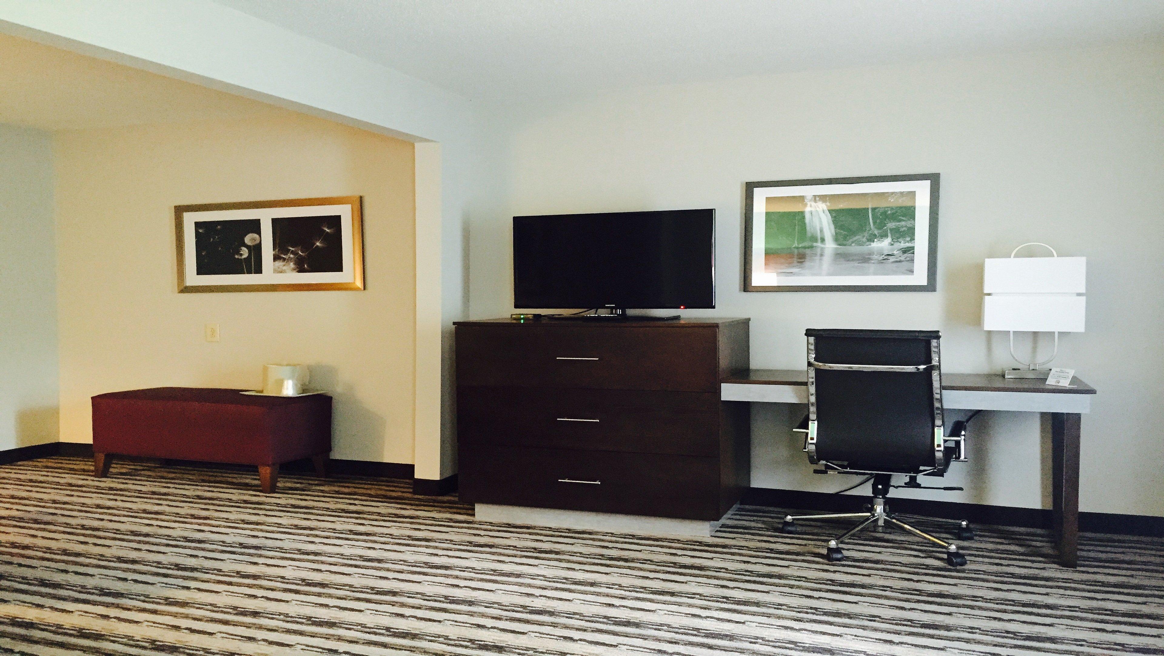 Holiday Inn Express Мадисън Екстериор снимка